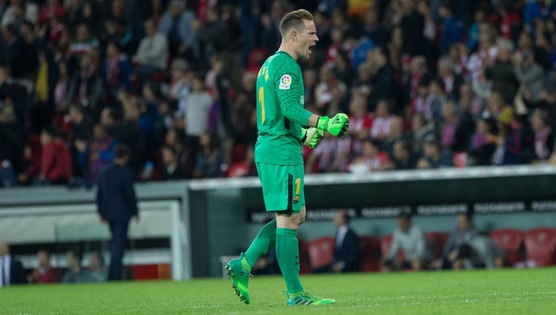 Ảnh bài viết Barca khởi đầu tốt nhất lịch sử: Trên có 'thánh nhân', dưới có 'người nhện'