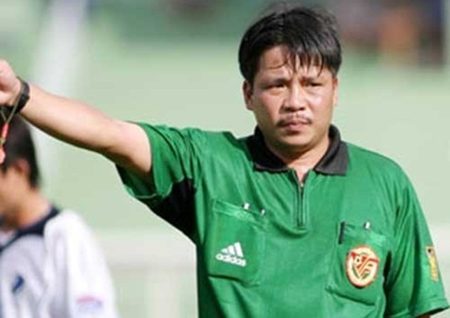 Còi vàng Dương Mạnh Hùng: "Trọng tài thiếu bản lĩnh khi "bẻ còi" sân Long An"