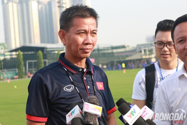 HLV Hoàng Anh Tuấn: Đừng nghĩ Lào hay Macao là đội yếu