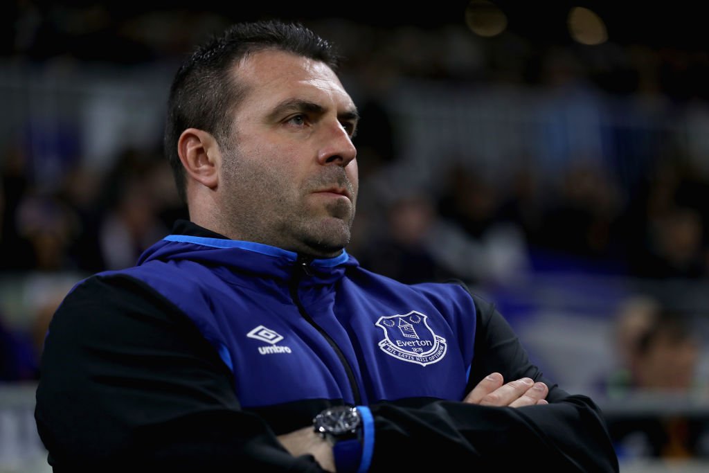 Thua thảm Lyon, Everton trở thành đội bóng tệ nhất nước Anh