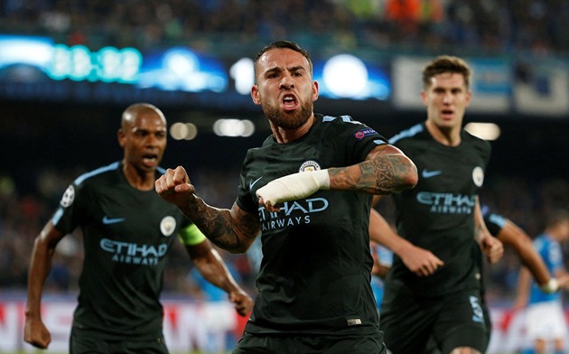 Nhìn Man City nghĩ về lối chơi của ĐT Việt Nam