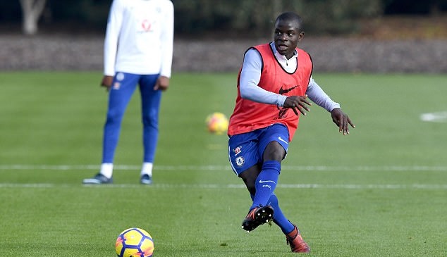 Ảnh bài viết Kante và dàn sao Chelsea tập bắn phá chờ sút tung lưới Man Utd
