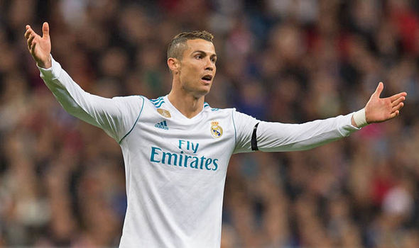 Ảnh bài viết Không ghi bàn, Ronaldo luôn về nhà trút giận?