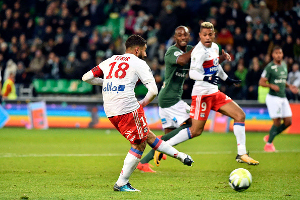 Ảnh bài viết Cầu thủ 'suýt bị đánh' san bằng thành tích của Benzema