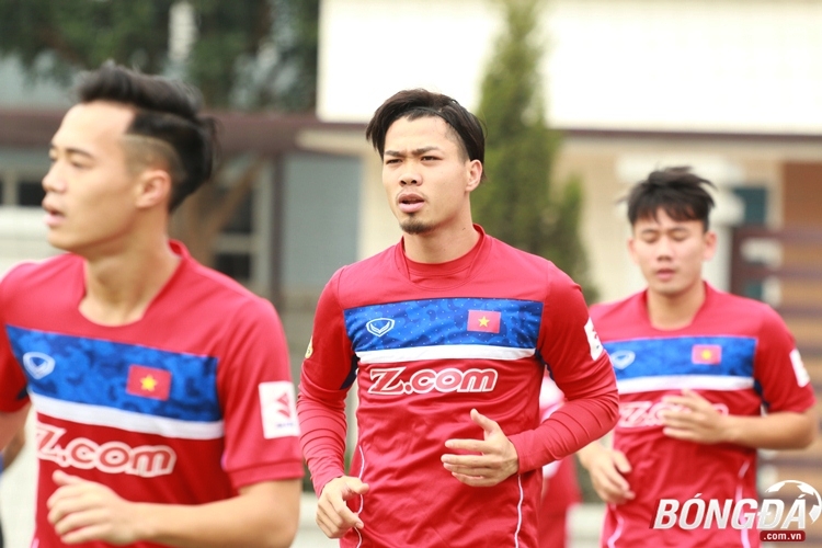 Công Phượng “bao ngầu”, các tân binh cười nói thả ga