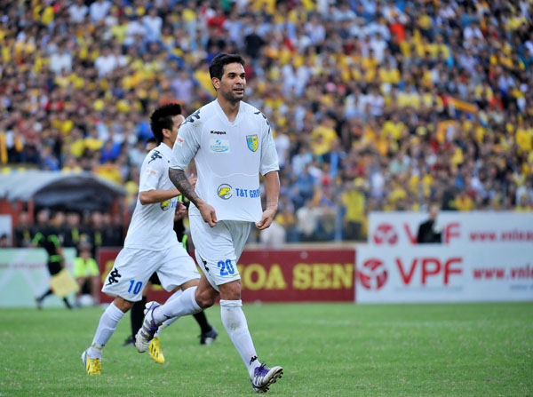 Ảnh bài viết Hà Nội chia tay Gonzalo: Tạm biệt một tượng đài