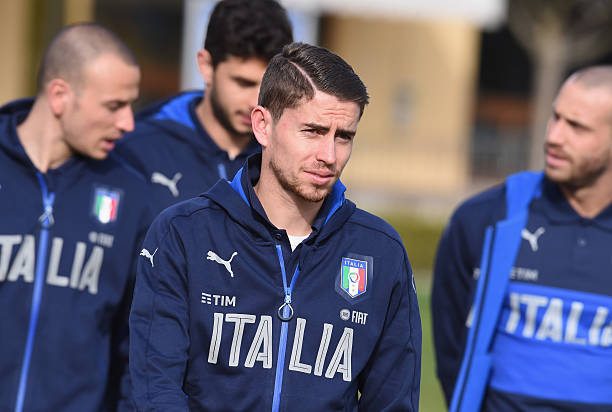 Jorginho chẳng kém gì Marco Verratti