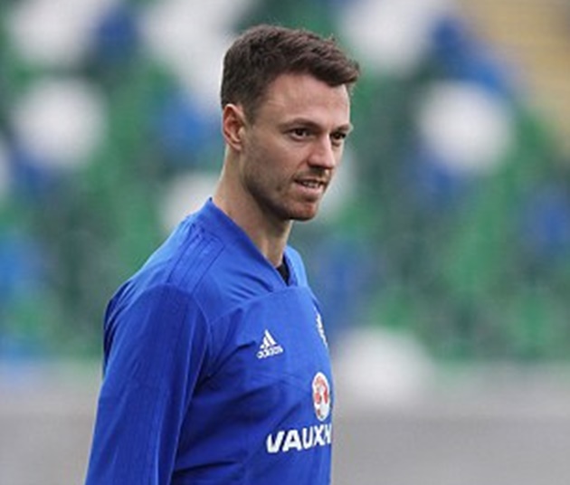 Ảnh bài viết Cựu sao M.U tập sung sức, quyết giúp Bắc Ireland giành vé World Cup