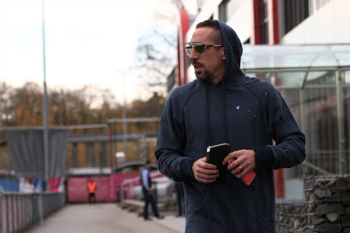 Ảnh bài viết Ribery ăn diện bảnh bao đến sân tập Bayern Munich