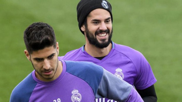 Ảnh bài viết Đồng đội lo sợ Asensio không giữ được đôi chân trên mặt đất