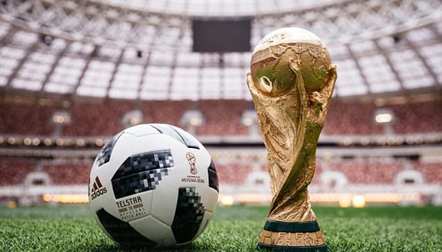 Những hình ảnh "hoài cổ" của trái bóng chính thức World Cup 2018
