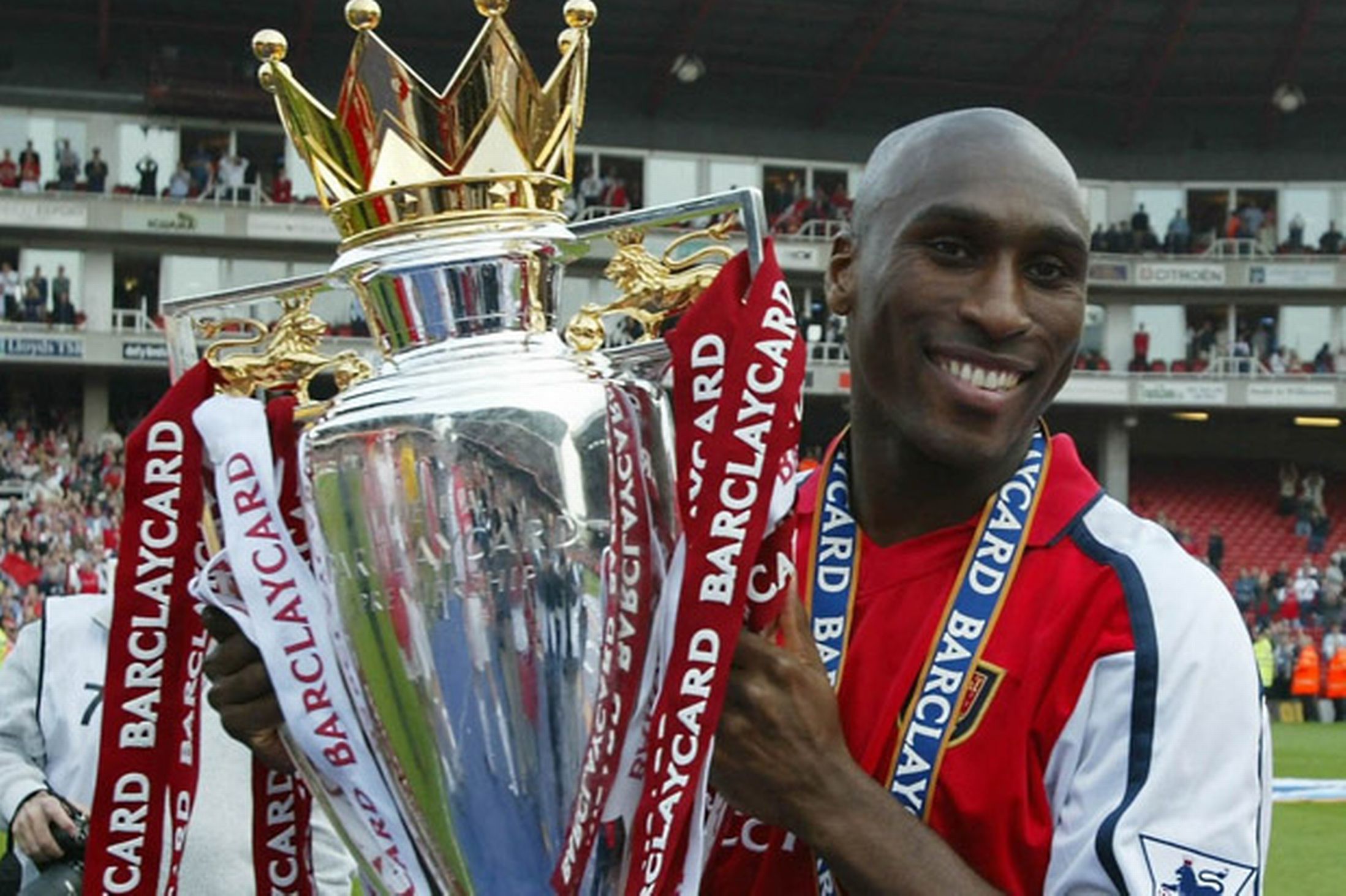 Cựu danh thủ Arsenal sẽ quẩy tưng bừng cùng fan Việt Nam