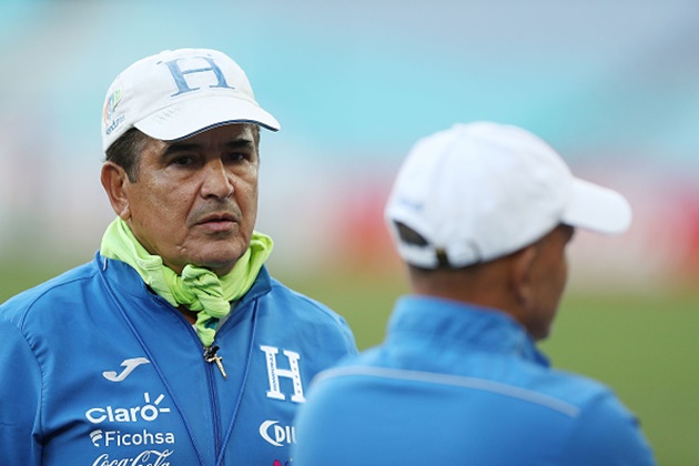 Ảnh bài viết HLV Honduras căng thẳng tột độ trước cuộc đại chiến với Australia