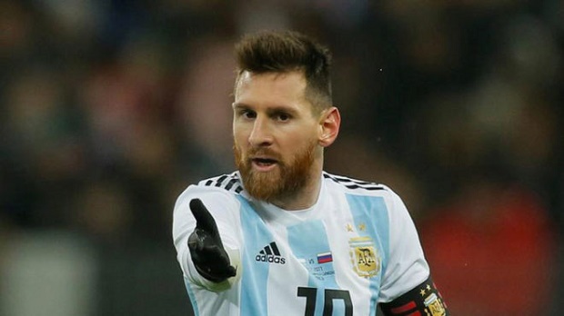 Messi 'ngượng ngùng' khi tuyên bố trở lại ĐTQG Argentina