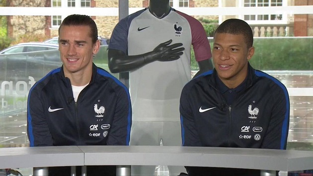 NÓNG: Antoine Griezmann muốn đá cặp với Neymar vs Mbappe