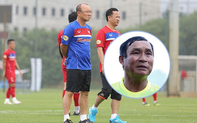 “Bố” Chung khuyên người hâm mộ cho Park Hang-seo thêm thời gian