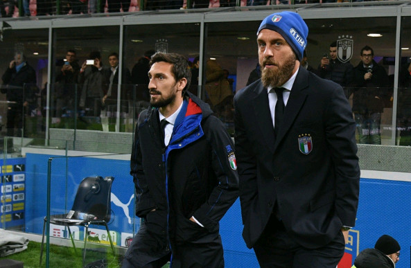 Tuyển Ý mất vé, De Rossi trút giận lên Ventura