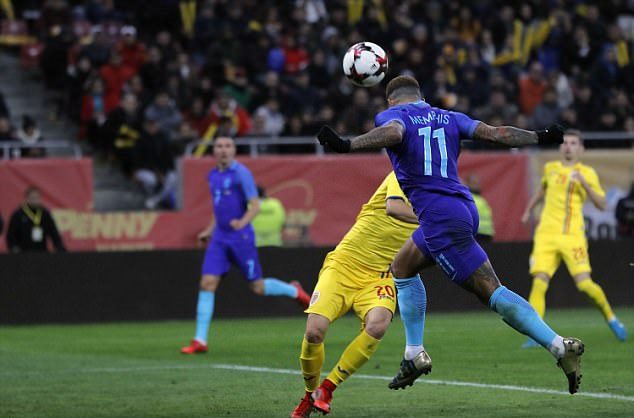 Depay lại ghi bàn, Hà Lan hủy diệt Romania trong trận đấu chia tay Dick Advocaat