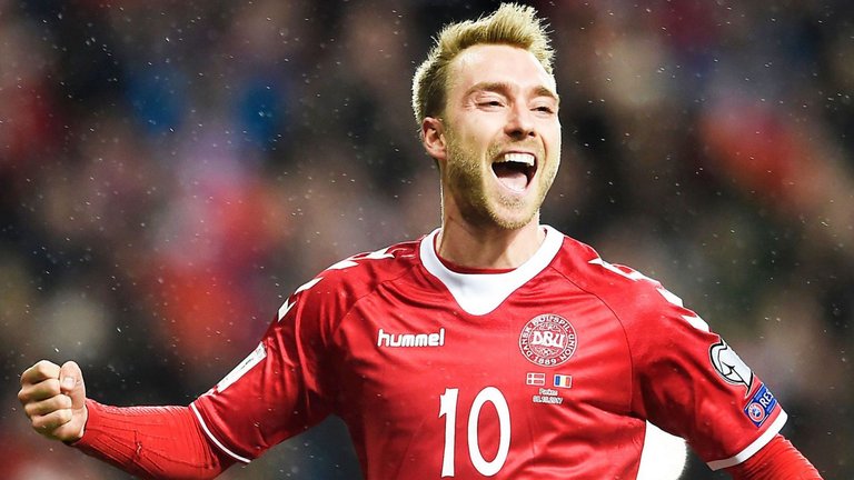 Lập Hat-trick, Eriksen khủng chẳng kém gì Lukaku