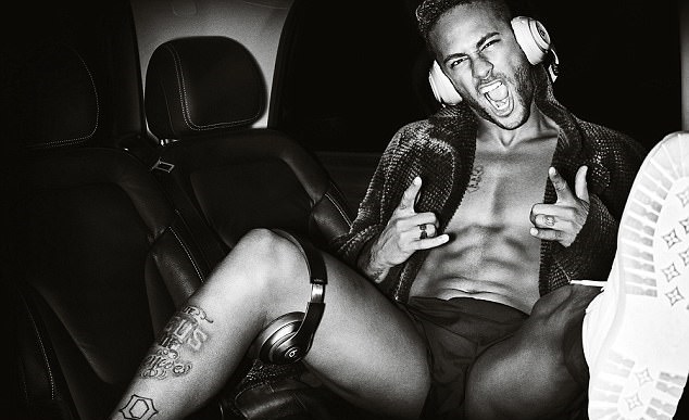 Ảnh bài viết Neymar cực ngầu xuất hiện trên trang bìa tạp chí