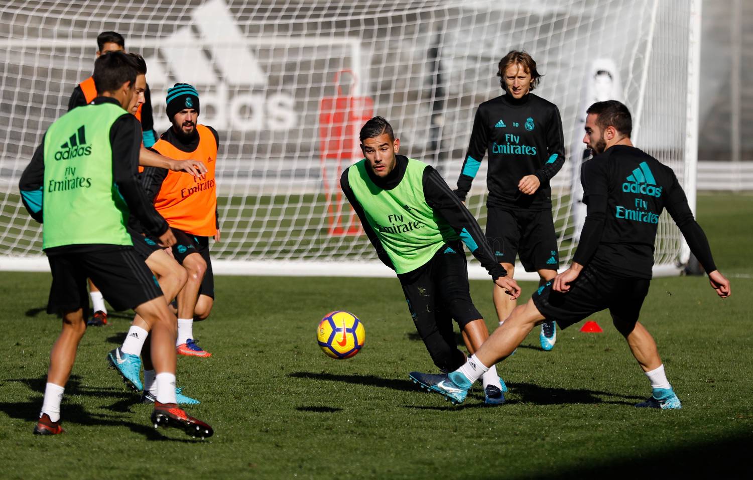 Ảnh bài viết Real Madrid đón dàn sao khủng trở lại tập luyện