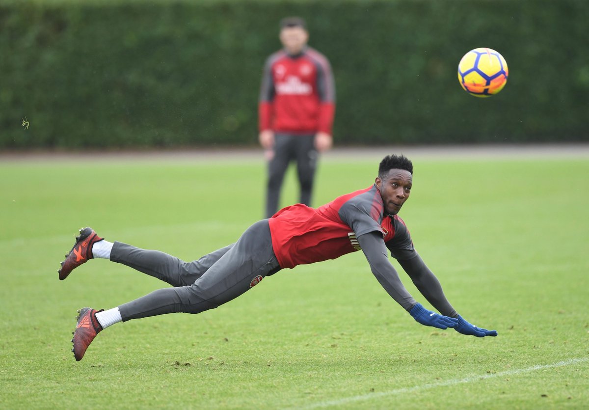 TOÀN CẢNH lực lượng Arsenal: Không Giroud, nên bỏ luôn Sanchez?