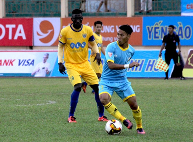 17h00 ngày 19/11, FLC Thanh Hóa vs Sanna Khánh Hòa BVN: Còn nước còn tát