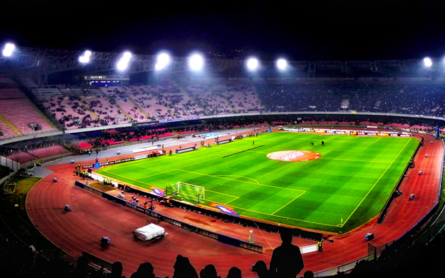 CĐV không còn tin tưởng Napoli tại Champions League?