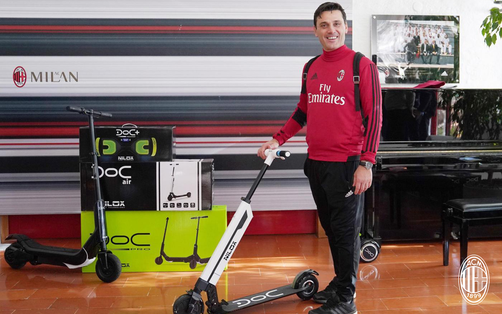 Chán bóng đá, AC Milan chuyển qua chơi xe lướt