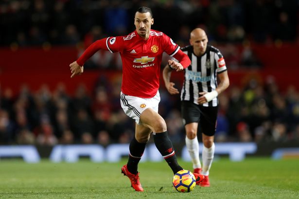 Điểm tin chiều 22/11: Ibra sắp đi vào lịch sử; Arsenal tranh hàng Bundesliga