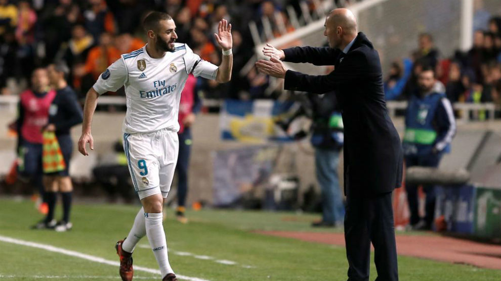 Nổ súng trở lại, Benzema lớn tiếng thách thức dư luận
