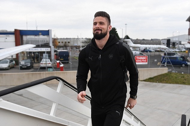 Cái lạnh không ngăn dàn sao Arsenal dạo chơi đến nước Đức