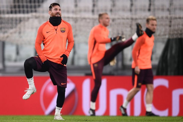 Hé lộ lí do khiến Messi bất ngờ phải dự bị trước Juventus