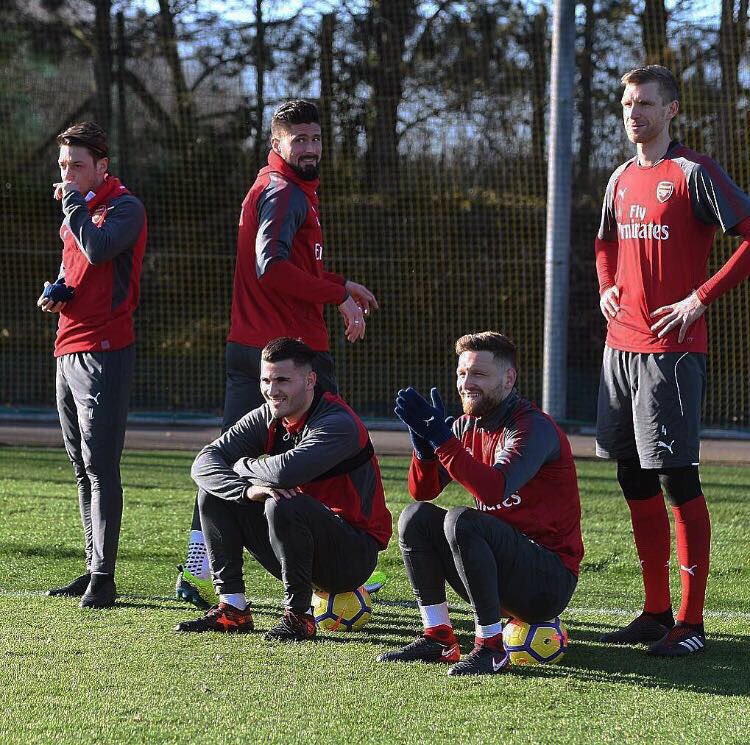 Ảnh bài viết Arsenal xếp hình trên sân tập, sẵn sàng vượt ải Burnley