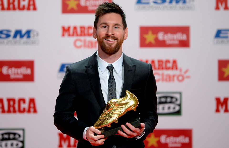 Ảnh bài viết Chuyện QBV, Messi chỉ ra 3 cái tên có thể đánh bại anh và Ronaldo