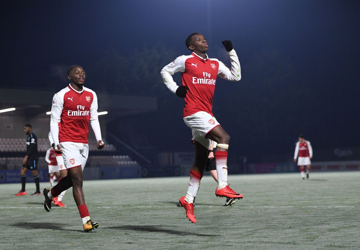 Đội trẻ Arsenal xô xát trong ngày hai thần đồng tỏa sáng