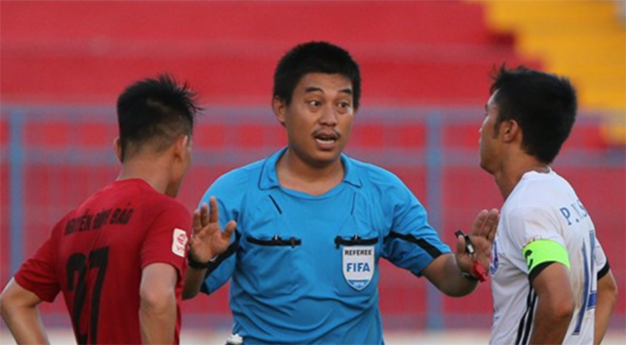 10 bê bối khiến V-League 2017 trở nên thiếu chuyên nghiệp