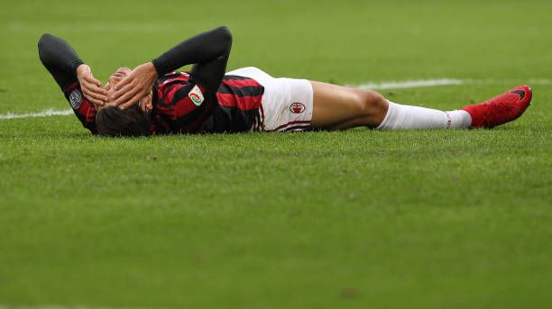 Góc Milan: Chuông vẫn reo, nhưng chừng nào mới 'bắn'