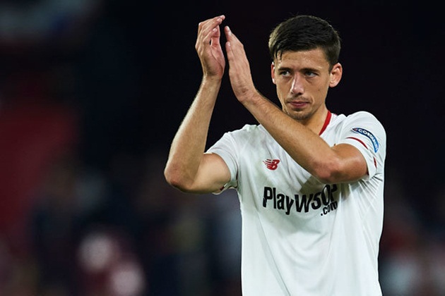 Hai đội bóng thành Manchester đấu đá vì hậu vệ Sevilla