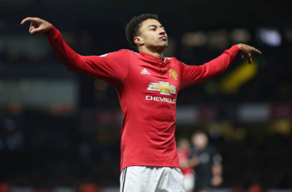 Lingard hóa đại bàng tại Vicarage Road