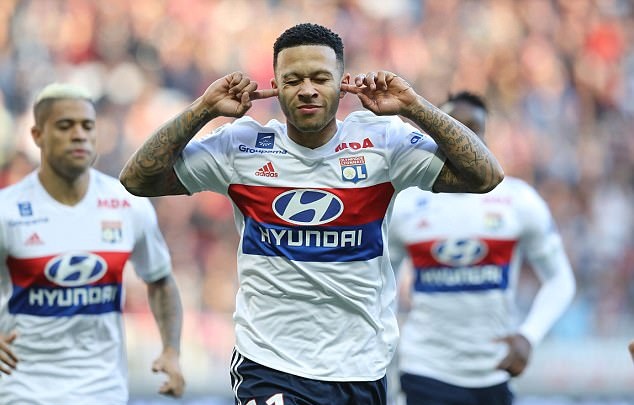 "Sư tử vùng Rhone" đang gầm vang cả Ligue 1