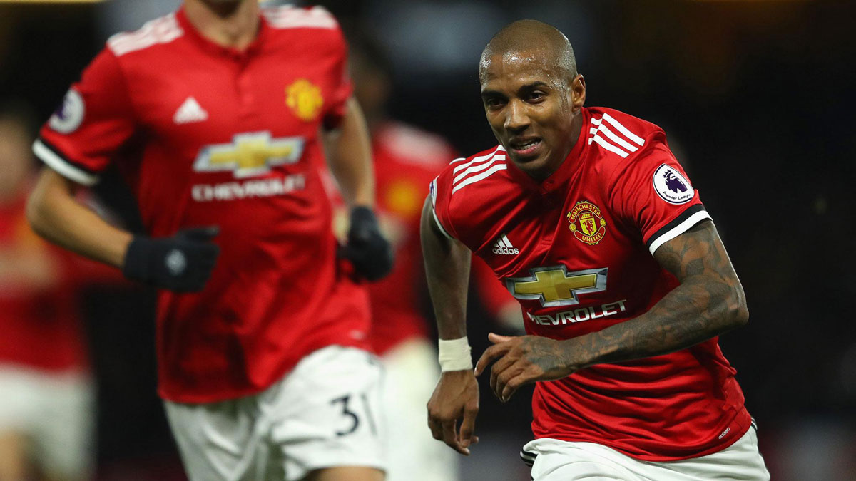MU và vũ khí bí mật: Phép màu Ashley Young