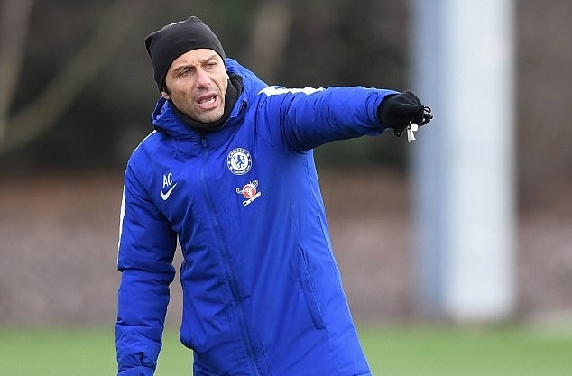 Ảnh bài viết Mặc giá rét, Conte vẫn đốc thúc học trò tập luyện chăm chỉ