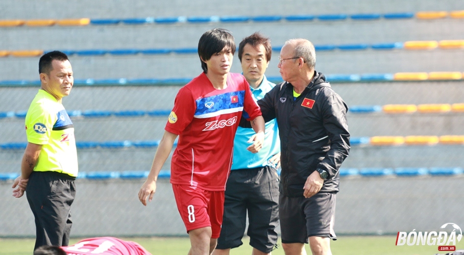 HLV Park Hang-seo “bắt bệnh” riêng cho Tuấn Anh 