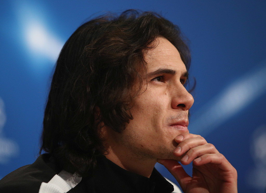 Cavani không hề quan tâm đến kỷ lục của Ibrahimovic