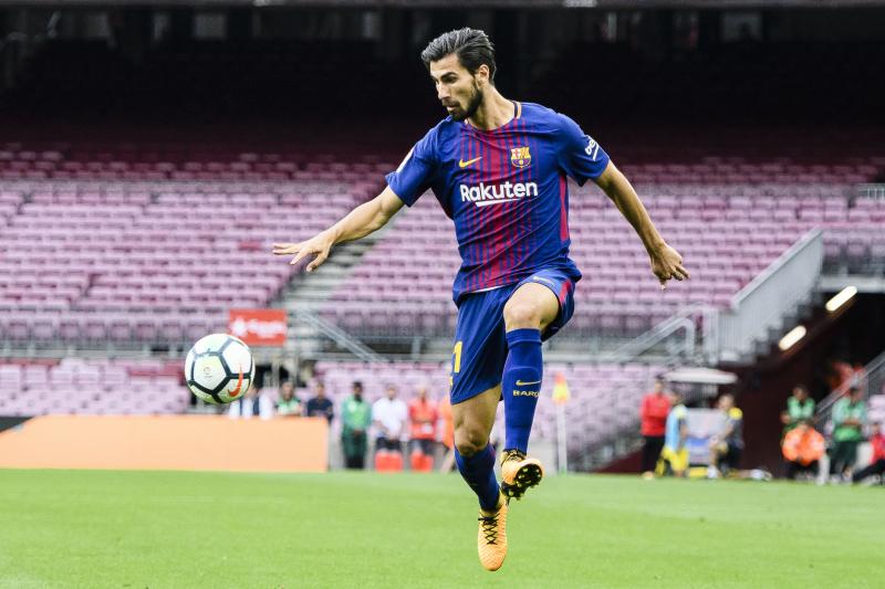 Andre Gomes chơi đầy nỗ lực trước Sporting CP
