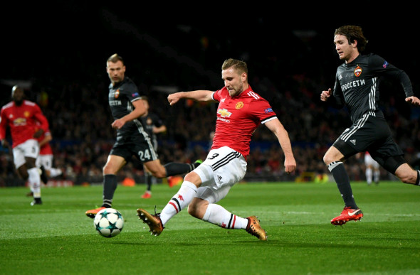 Mourinho hứa hẹn cho Luke Shaw thêm cơ hội