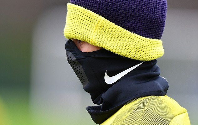 'Người bí ẩn' xuất hiện trên sân tập Tottenham