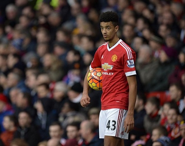 Cameron Borthwick-Jackson tài năng không có đất dụng võ ở Man Utd