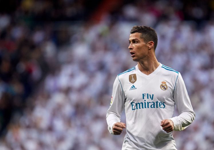 Cristiano Ronaldo lập thêm kỉ lục tại Champions League